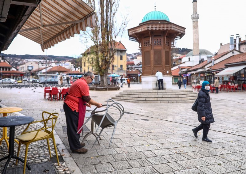 Ustavni sud BiH: Ograničenje kretanja i obveza nošenja zaštitnih maski su neustavni