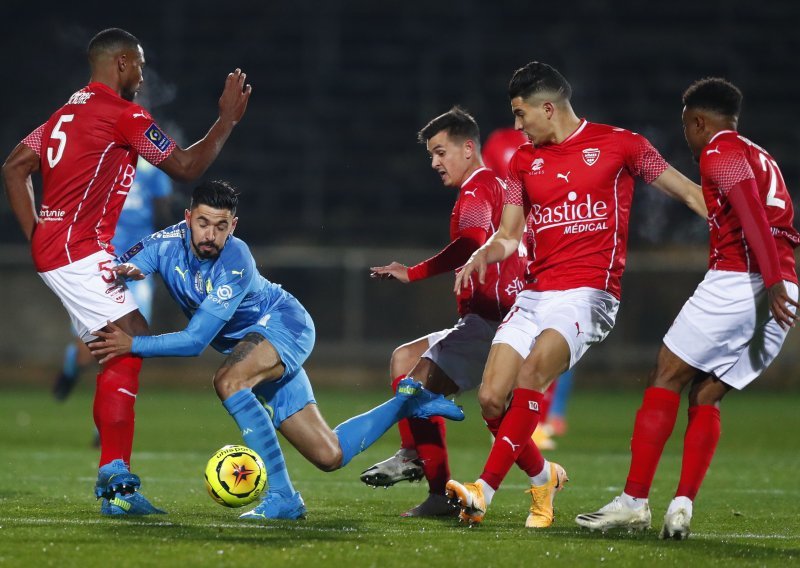 Marseille nastavlja puhati za vrat PSG-u; berlinski derbi pripao Herthi; Athletic Bilbao posrnuo na svojem terenu