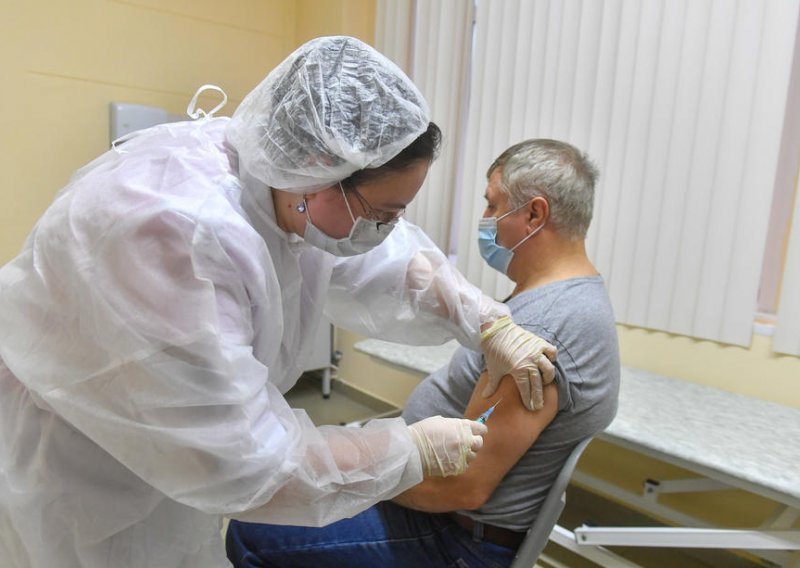 SAD u ponedjeljak počinje kampanju cijepljenja protiv Covida-19