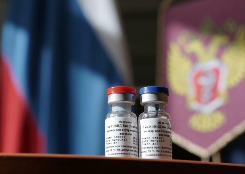 AstraZeneca će ispitati kombinaciju svog i ruskog cjepiva