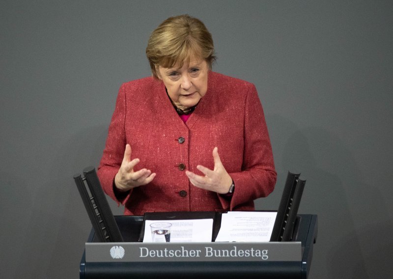 Bild: Angela Merkel želi produžiti lockdown skroz do Uskrsa