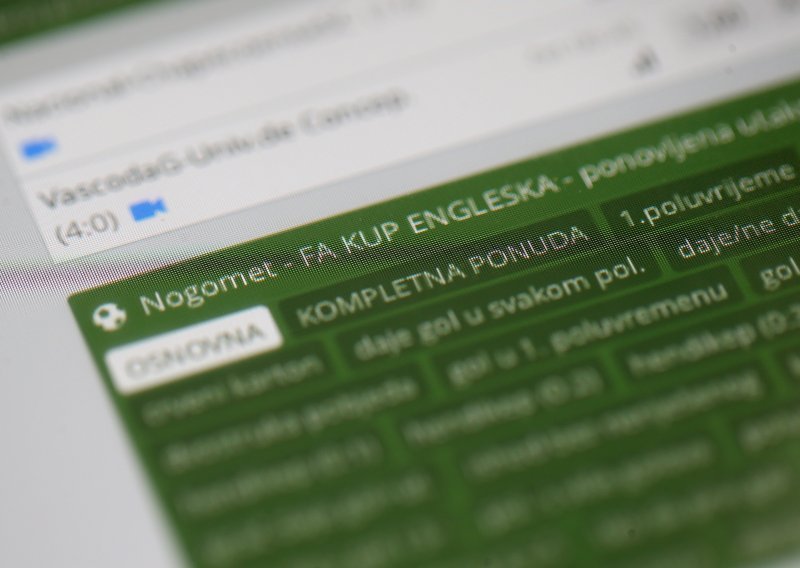 Muškarac policiji predao neobičnu prijavu: Uplatio je više desetaka tisuća kuna kako bi saznao rezultate namještenih utakmica