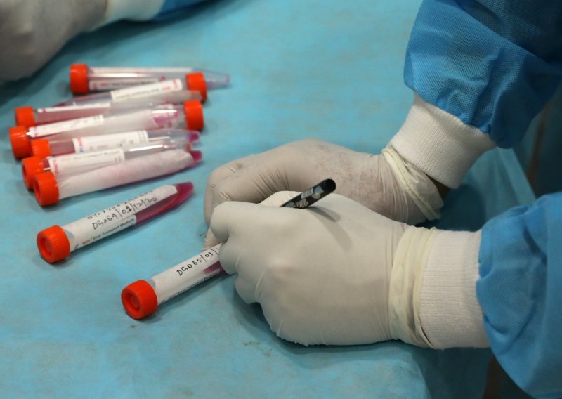 Uhićene dvije žene zbog krivotvorenja testova na koronavirus