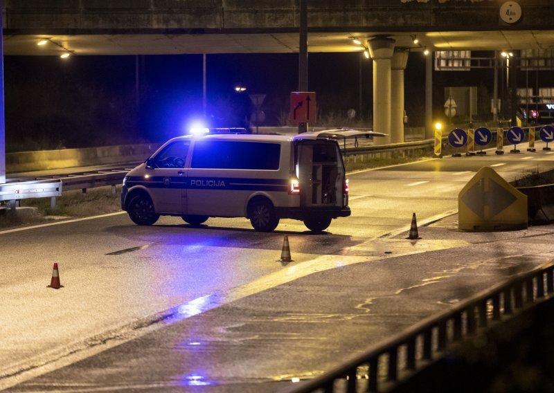 Zatvorena brza cesta Solin-Klis zbog prometne nesreće u tunelu Mravince