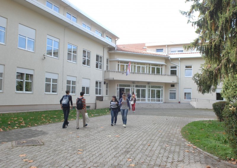 Srednjoškolci Krapinsko-zagorske županije kreću na online nastavu