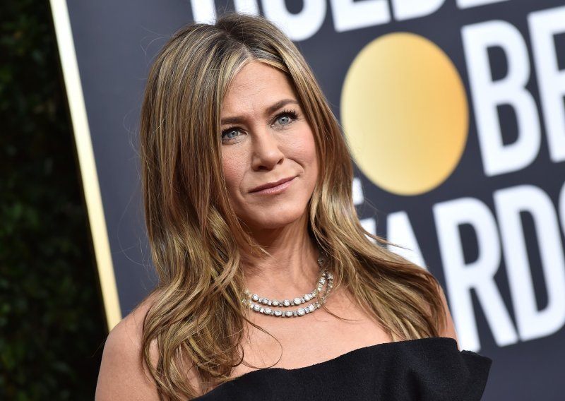 Svojom objavom zaintrigirala je obožavatelje: Jennifer Aniston uskoro bismo mogli ugledati s novim imidžom