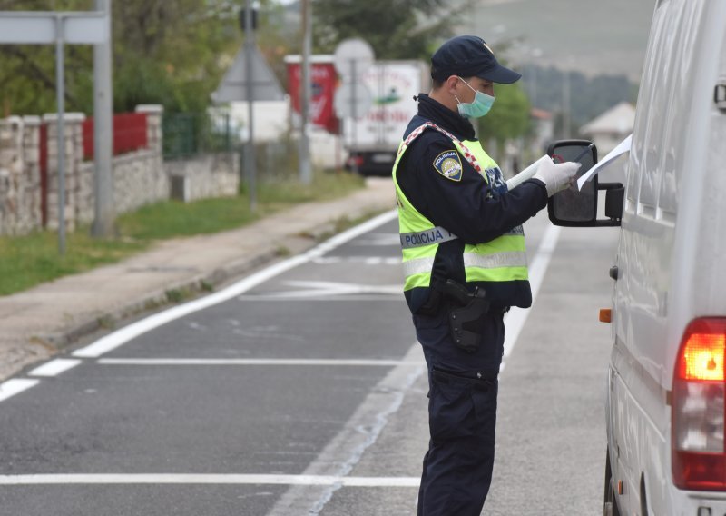 Kako bi srezao obiteljska druženja, Stožer vraća propusnice za kretanje unutar Hrvatske?