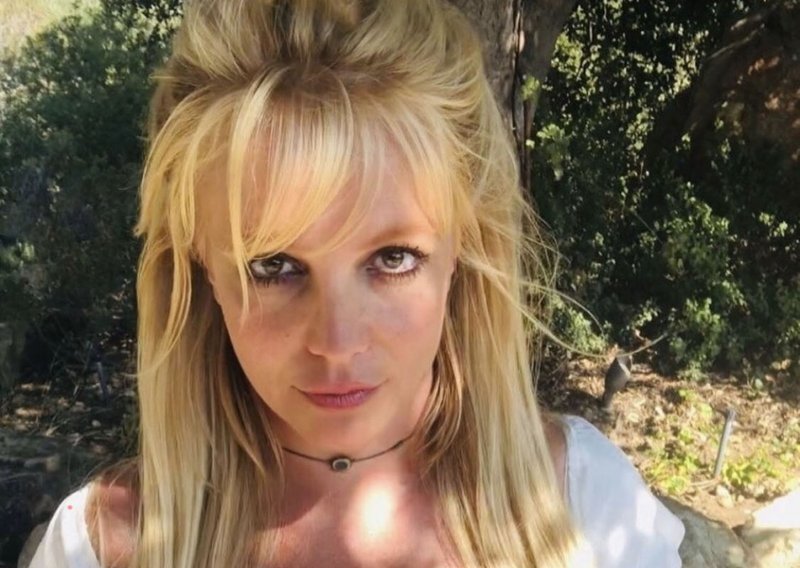 Iako prosvjeduje protiv očevog skrbništva, Britney Spears ne miruje: Objavila je pjesmu s Backstreet Boysima