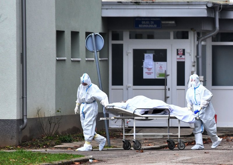 Liječnici iz Istre i Kvarnera prebačeni na 'prvu crtu obrane' u Varaždin: Prošle godine u studenome umrlo troje ljudi. Ove godine 53, od toga 48 zbog korone