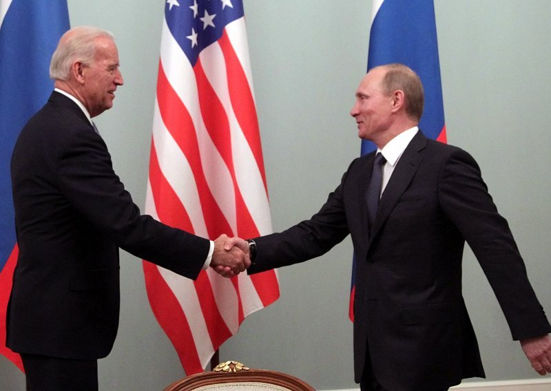 Sad je konačno gotovo: Putin čestitao Bidenu na predsjedničkoj pobjedi, nada se 'jednakosti i uzajamnom poštovanju'