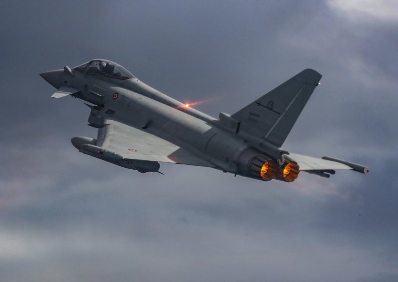 Evo što Nijemci nude Švicarcima ako od europskog konzorcija uzmu 40 Eurofightera