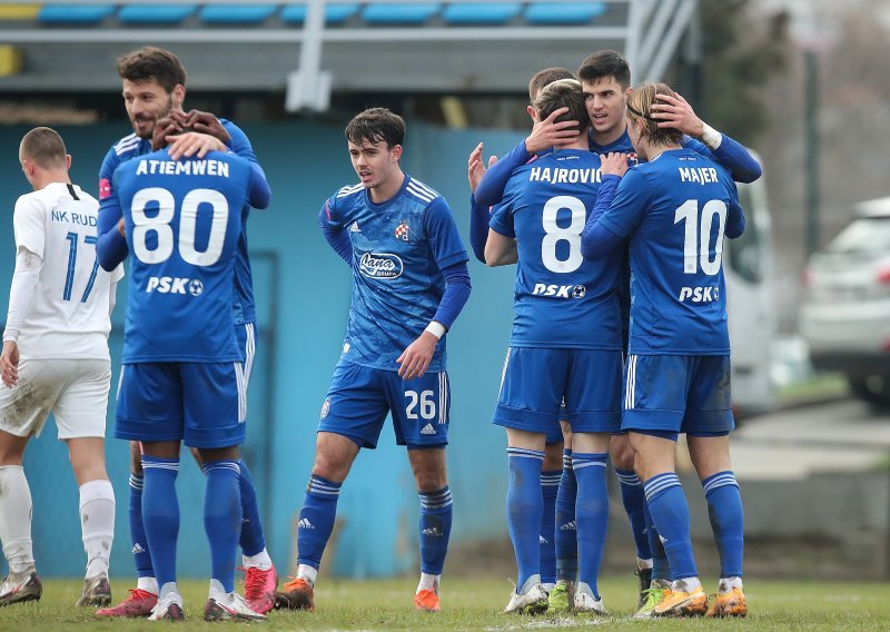 Dinamo s pola gasa svladao drugoligaša Rudeš i izborio četvrtfinale Hrvatskog kupa; u prvih 45 minuta nije bilo golova