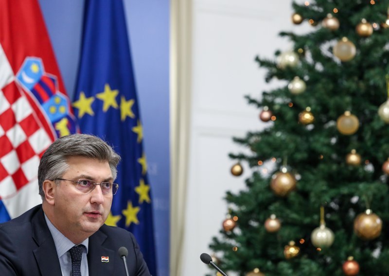 Plenković: Bogović bio je jedan od prvih crkvenih povjesničara, pamtit ćemo ga po predanom i neumornom radu