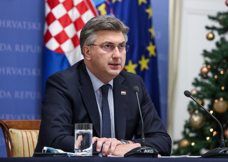 [FOTO] Plenković: Odluka suda o Ljubljanskoj banci vrlo je pozitivna i dobra za Hrvatsku