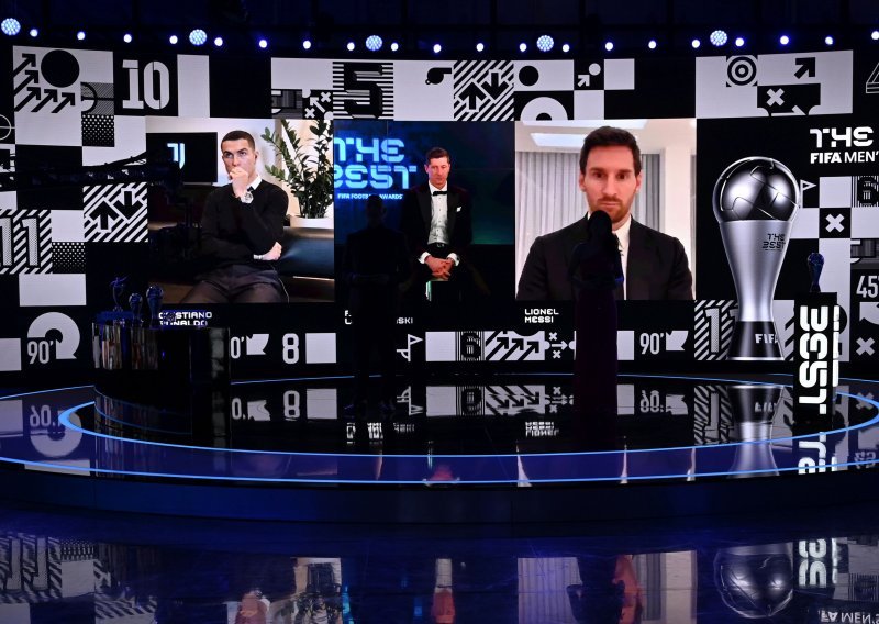 Cristiano Ronaldo ispao gospodin i nagradio oba konkurenta, Messi ignorirao Ronalda dok je Lewandowski ispao 'najnekorektniji'