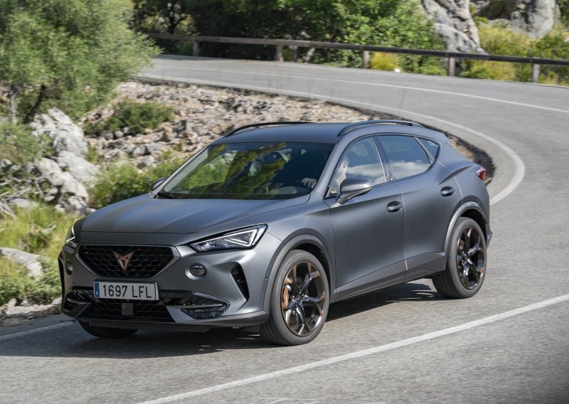 [FOTO/VIDEO] Cupra Formentor stigao u Hrvatsku, u početku s 1.5 TSI 150 KS i 2.0 TSI 310 KS benzinskim motorima