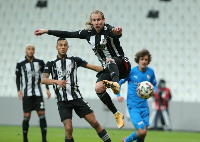 [VIDEO] Domagoj Vida zabio je rijetko viđeni gol u stilu Zlatana Ibrahimovića; bila je to prava majstorija