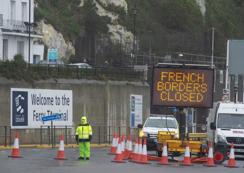 Johnson očekuje brzo otvaranje granica s Francuskom