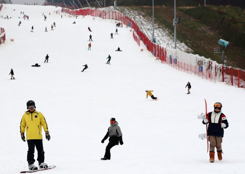 Južna Koreja zatvara skijališta kako bi zaustavila širenje covida