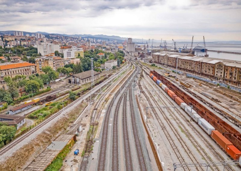 Odbijena ponuda češkog industrijalca za preuzimanje Luke Rijeka