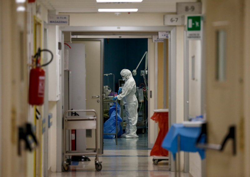 Slovačka postrožila mjere pred Novu godinu dok se bolnice pune