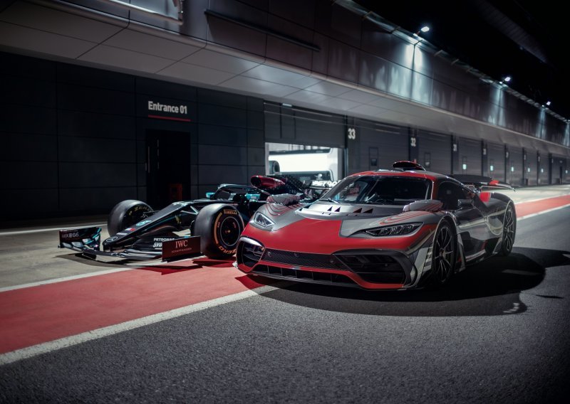 [FOTO/VIDEO] Lewis Hamilton najavio Mercedes-AMG Project ONE ; hiper sportski automobil hibridnog pogona iz Formule 1 i 1000 KS