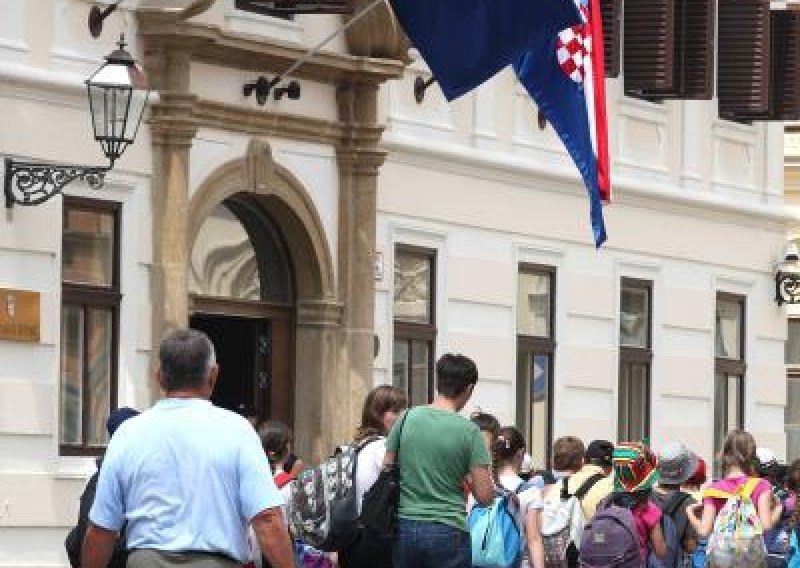 According to PVT method 65 pct of Croats in favour of EU entry