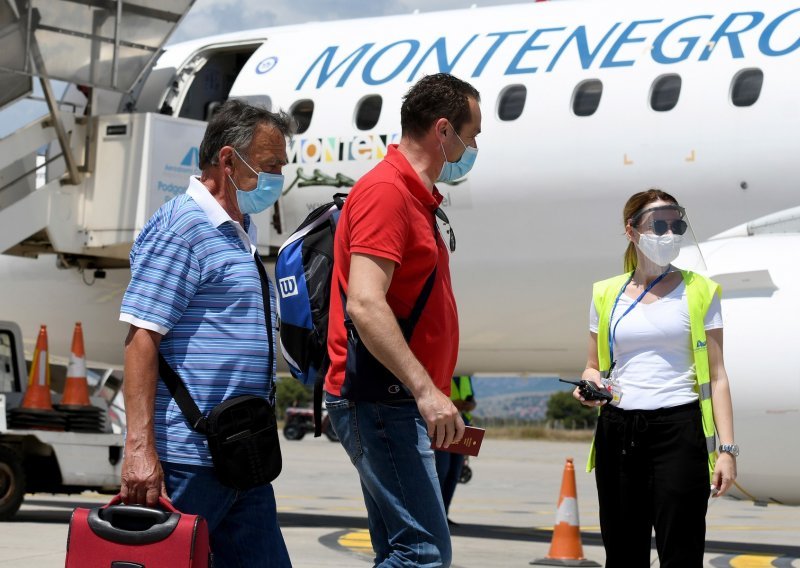 Crna Gora gasi nacionalnu aviokompaniju Montegro Airlines
