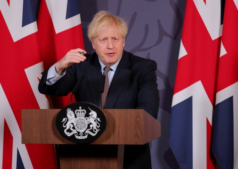Johnson pozvao Britance da nakon božićnog ručka čitaju novi trgovinski sporazum