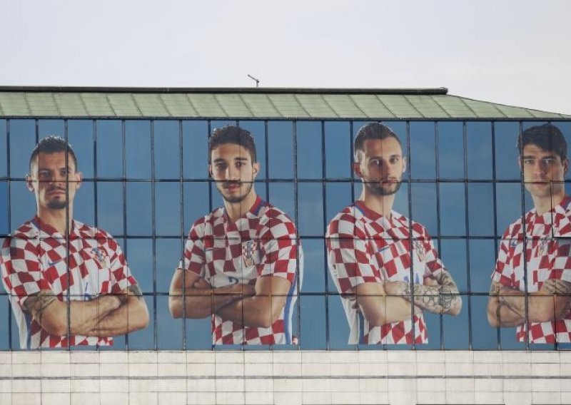 Lovren ostao dio reprezentacije, ali ne onako kako bi on želio!