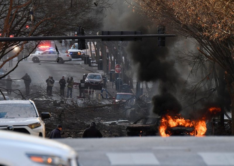 [FOTO/VIDEO] Objavljena snimka eksplozije u Nashvilleu, na mjestu detonacije pronađeni dijelovi ljudskog tijela