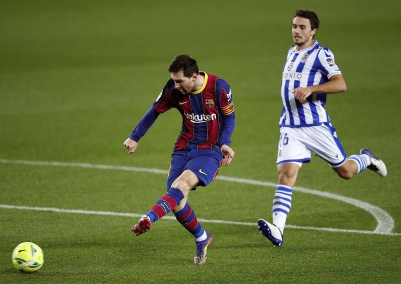 Lionel Messi pivom počastio svakog golmana kojem je zabio gol; najviše ih je dobio Brazilac Alves, a odmah iza njega je legendarni golman Reala