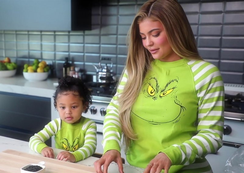 Kylie Jenner ponovno se uskladila sa svojom kćerkicom i izazvala oduševljenje fanova