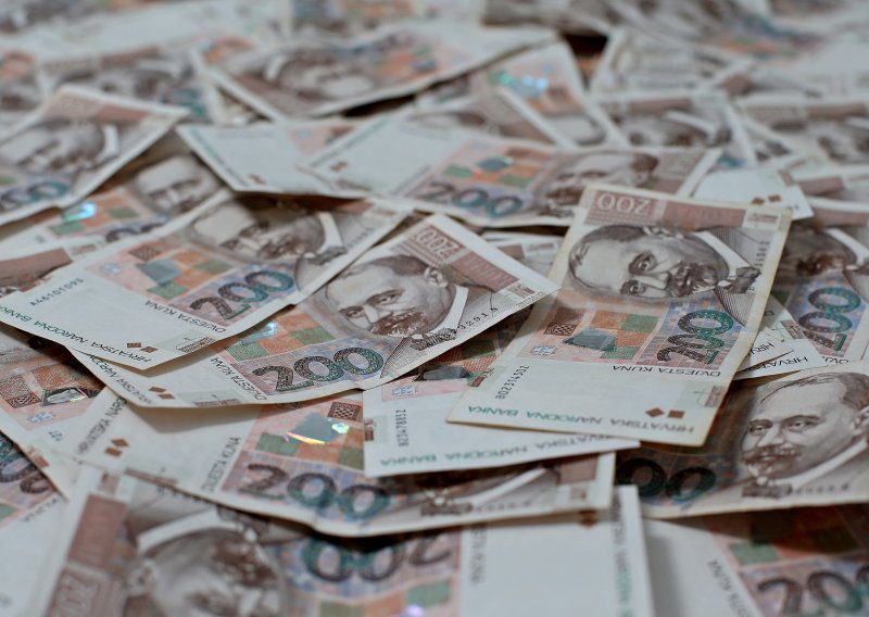 Pad vrijednosti fiskaliziranih računa od početka koronakrize premašio 28 milijardi kuna