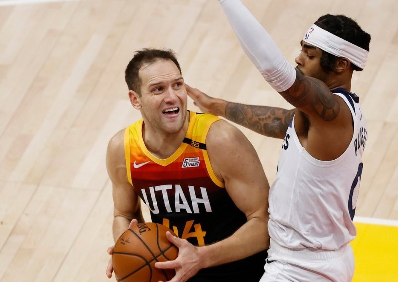 Hrvat briljira u NBA-u; Bojan Bogdanović bio je najbolji strijelac u pobjedi Utah Jazza, a Nikola Jokić upisao novi triple-double