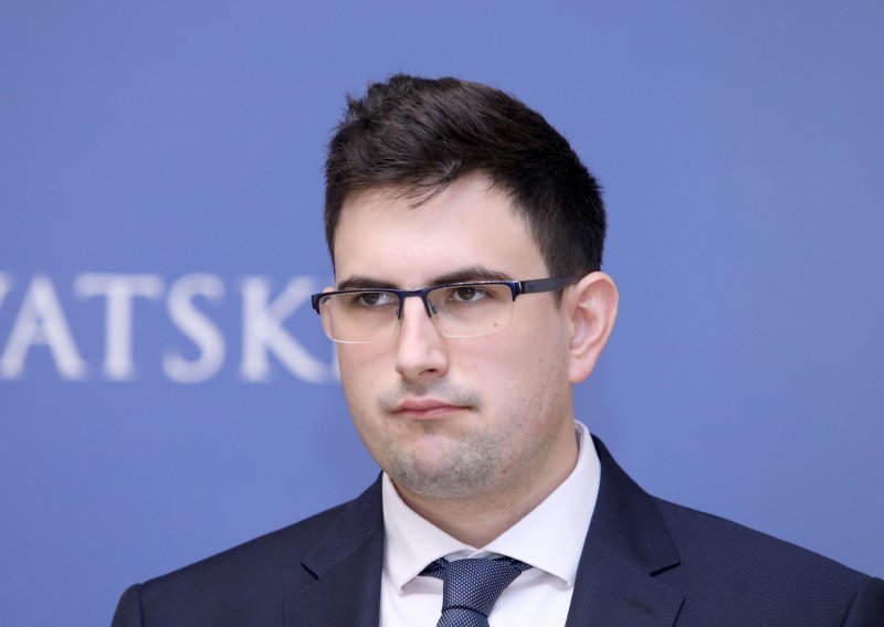 Glasnogovornik Vlade Marko Milić završio u samoizolaciji