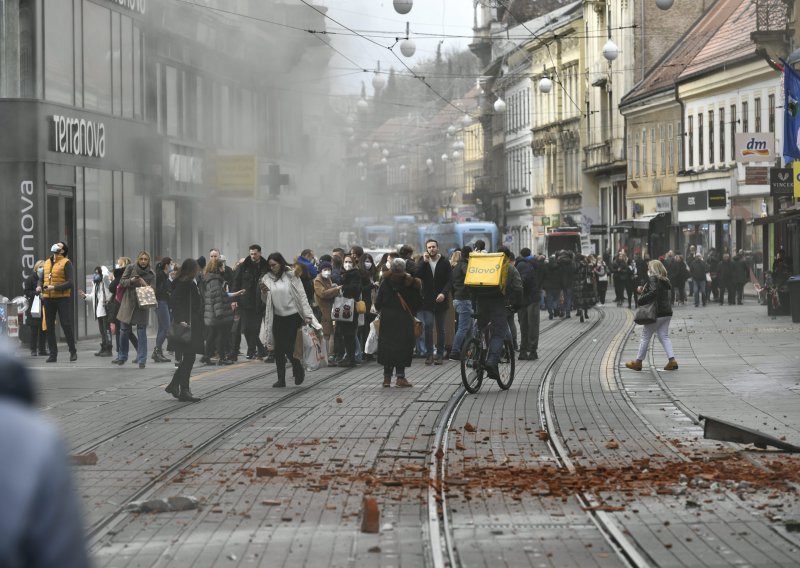 EU je prije mjesec dana doznačila 594,7 milijuna eura za obnovu nakon potresa u Zagrebu. Novac treba potrošiti za 18 mjeseci, a radova još nema. Zašto?