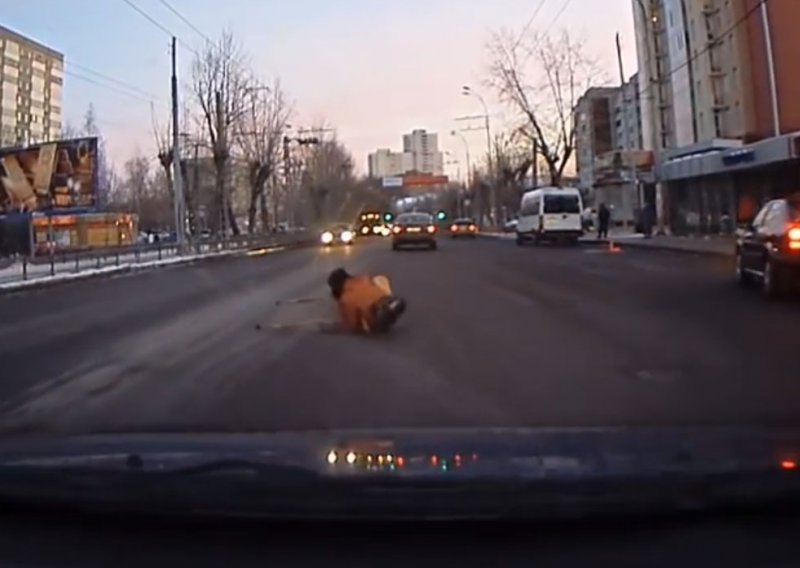 Ruski vozači rasplakali milijune dobrotom i plemenitošću