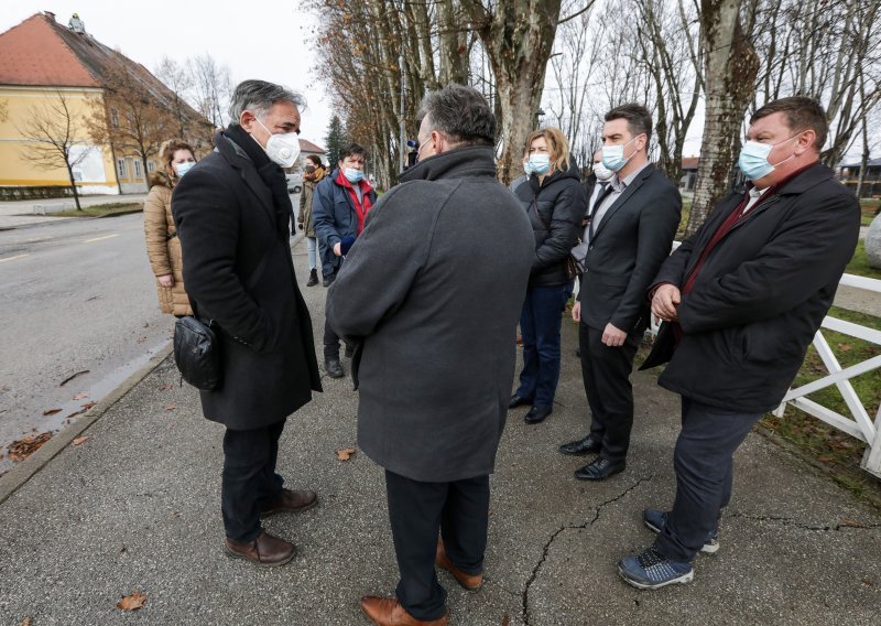 Uhićen 25-godišnjak koji je u Glini poticao na mržnju i vrijeđao Pupovca