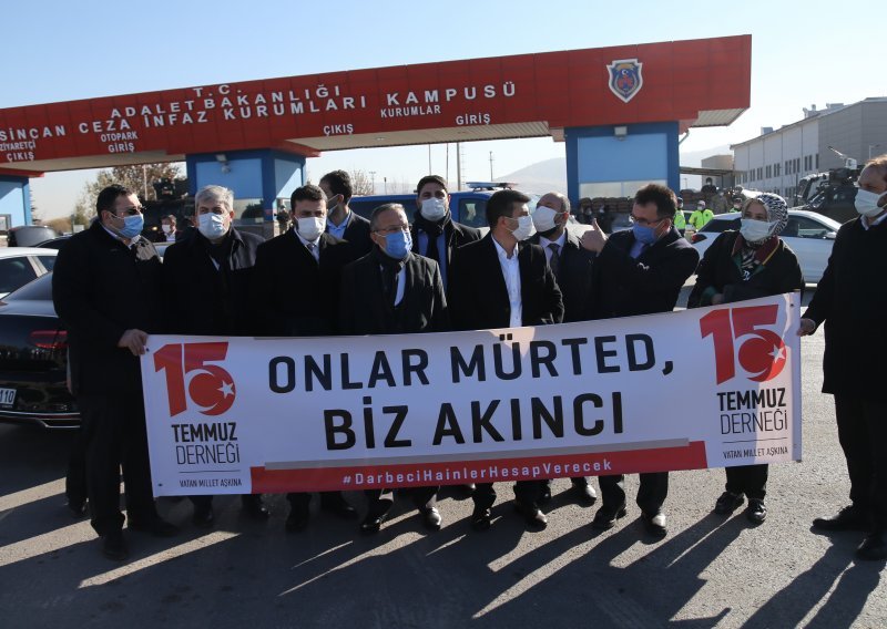 Još 90 ljudi dobilo doživotnu kaznu zbog pokušaja puča u Turskoj
