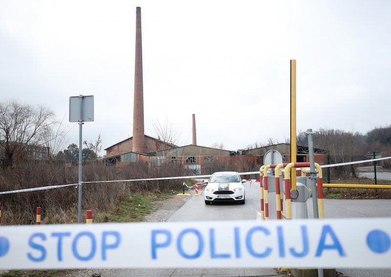 Veliki dimnjak na Črnomercu oštećen u potresu, čuva ga policija: Pronijela se informacija da će danas biti srušen, no ona nije točna