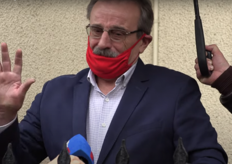 [VIDEO] Hrvatski veleposlanik na rubu suza zbog skupa solidarnosti u Beogradu nakon potresa koji je pogodio Petrinju