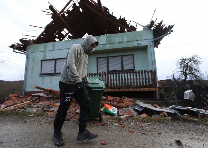 [FOTO/VIDEO] Potres ostavio za sobom pustoš i nesretne ljudske sudbine
