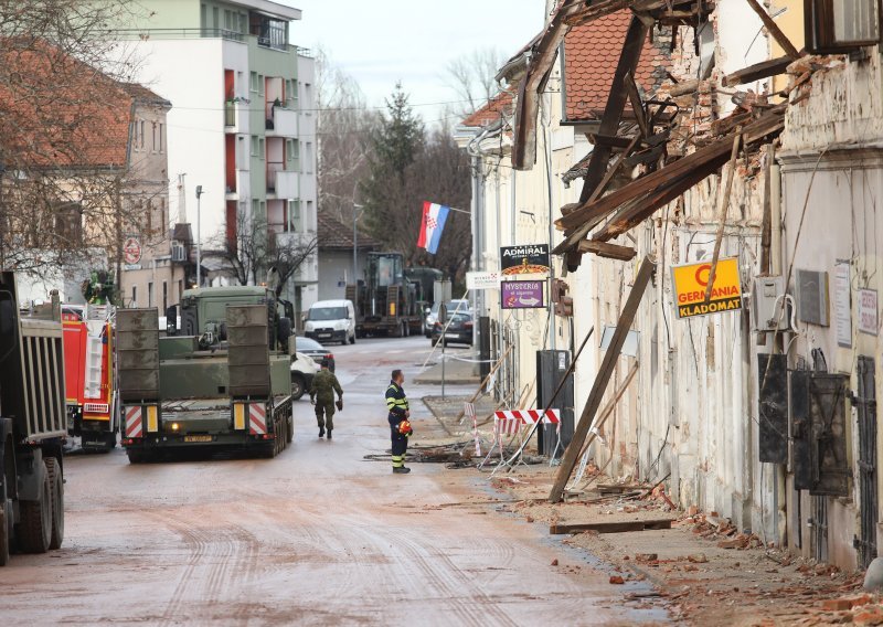 HEP obustavlja ovrhe i iskapčanja struje na potresom pogođenim područjima za prva tri mjeseca 2021.