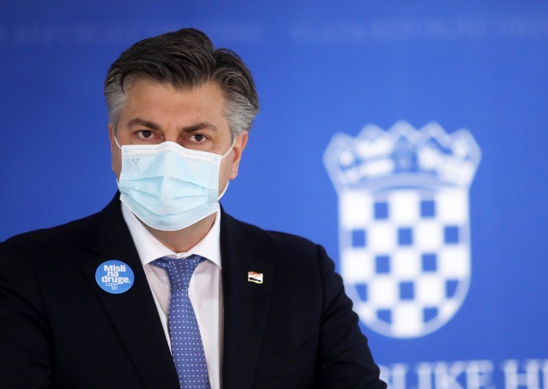 Plenković o dvije velike obljetnice: Ulazimo u novo desetljeće s ambicijom da, unatoč svim izazovima, Hrvatska nastavi kročiti naprijed