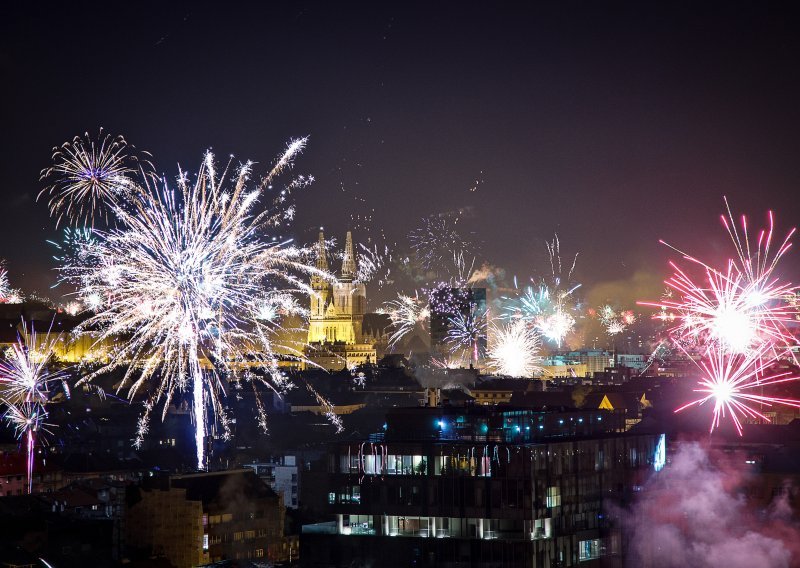 Novogodišnja noć u Zagrebu prošla relativno mirno