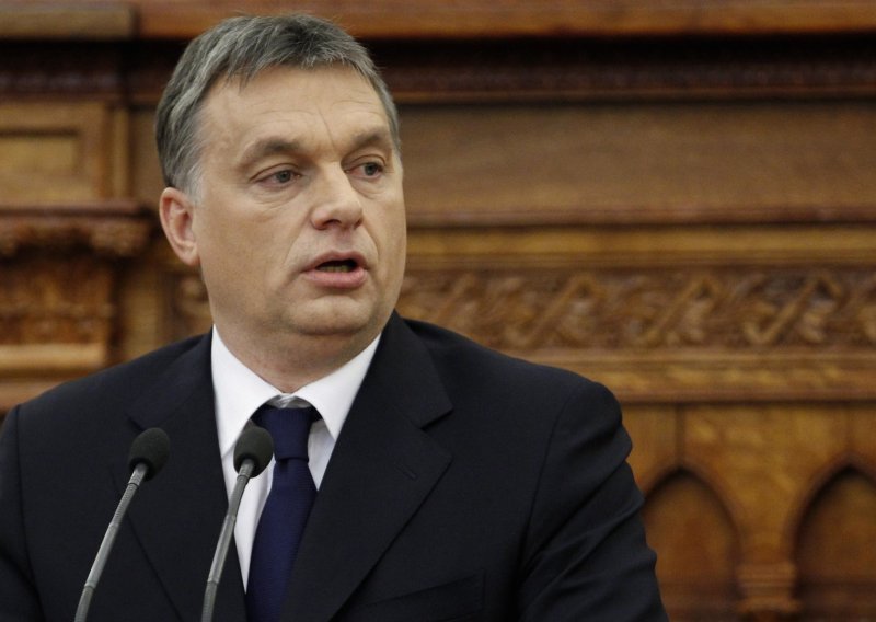 Orban traži svjetske kvote za migrante