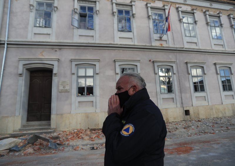 Darinko Dumbović: Građani u Petrinji su na rubu strpljivosti i mogućnosti normalnog čovjeka