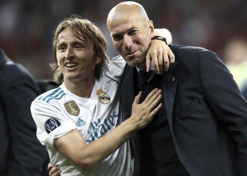 Drama u redovima Real Madrida; Zinedine Zidane je u nemilosti klupskih čelnika, a sad se našao u još većim problemima...