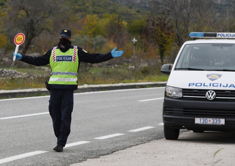 Recidivist kod Karlovca uporno vozi iako nikad nije položio vozački ispit; sada je završio 45 dana u zatvoru